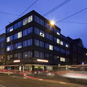 Easyhotel Centre South Hotell